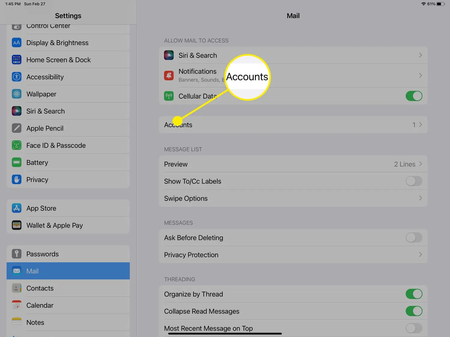 iPad의 Mail에 있는 계정 옵션.