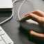 6 manieren om met de rechtermuisknop op een Mac te klikken zonder muis
