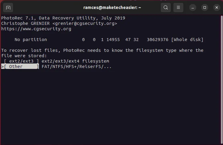 Une capture d'écran montrant les systèmes de fichiers disponibles pour Photorec.