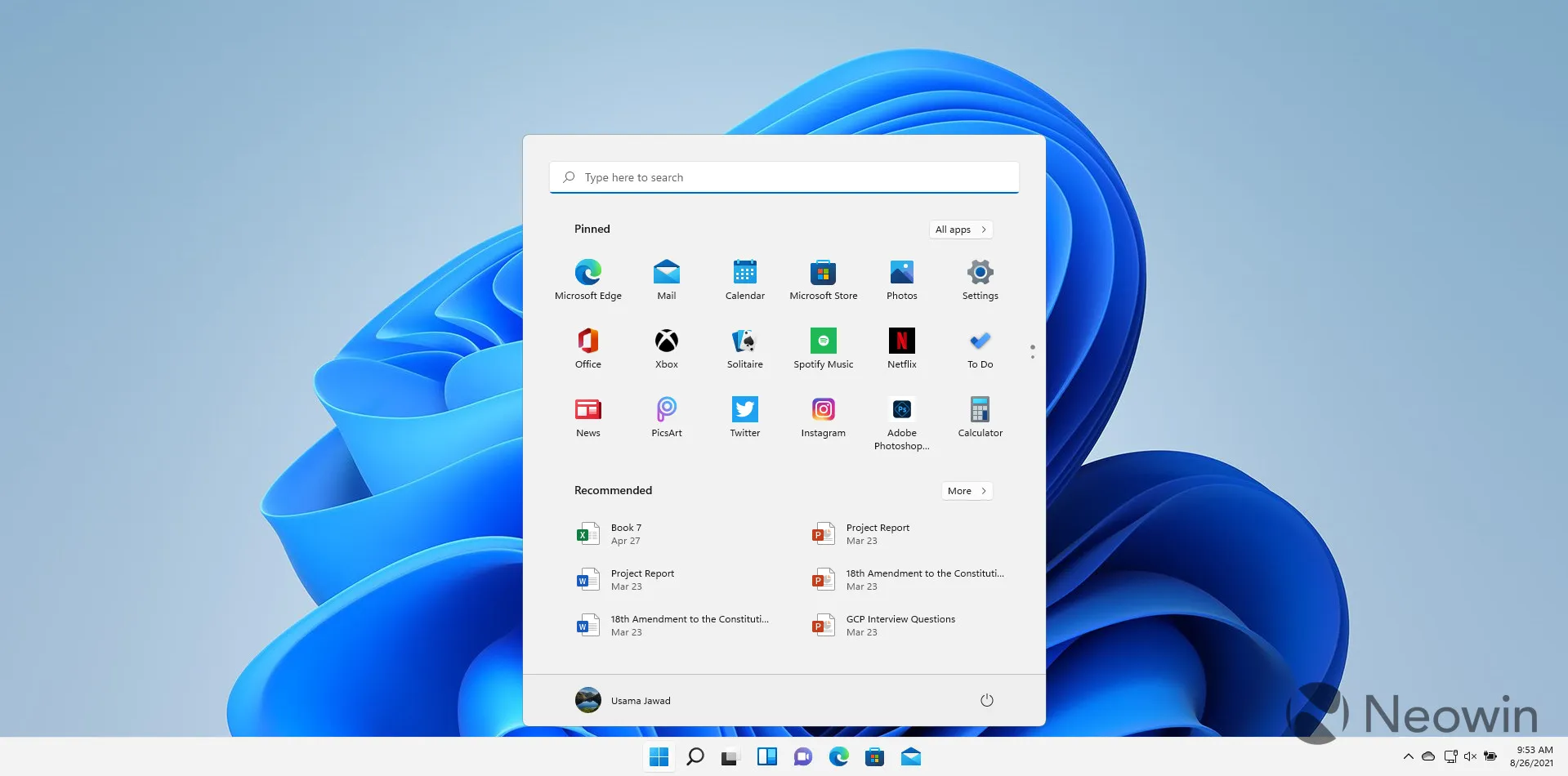 Zrzut ekranu pulpitu systemu Windows 11 z otwartym menu Start