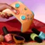 El último controlador personalizado de Xbox tiene un diseño artístico temático de verano de la marca de uñas OPI