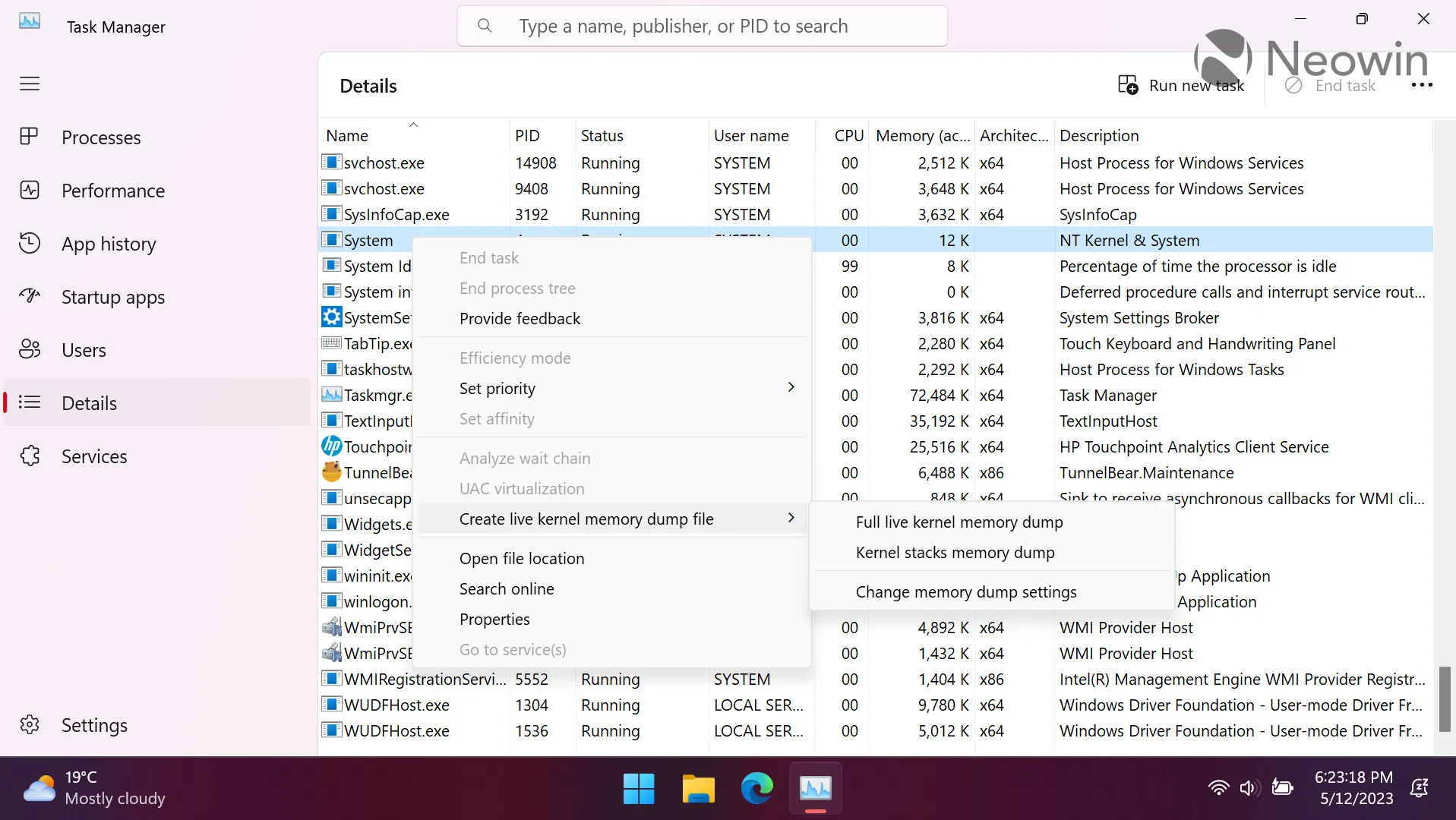 Uno screenshot del Task Manager di Windows 11 con l'opzione di dump della memoria del kernel live