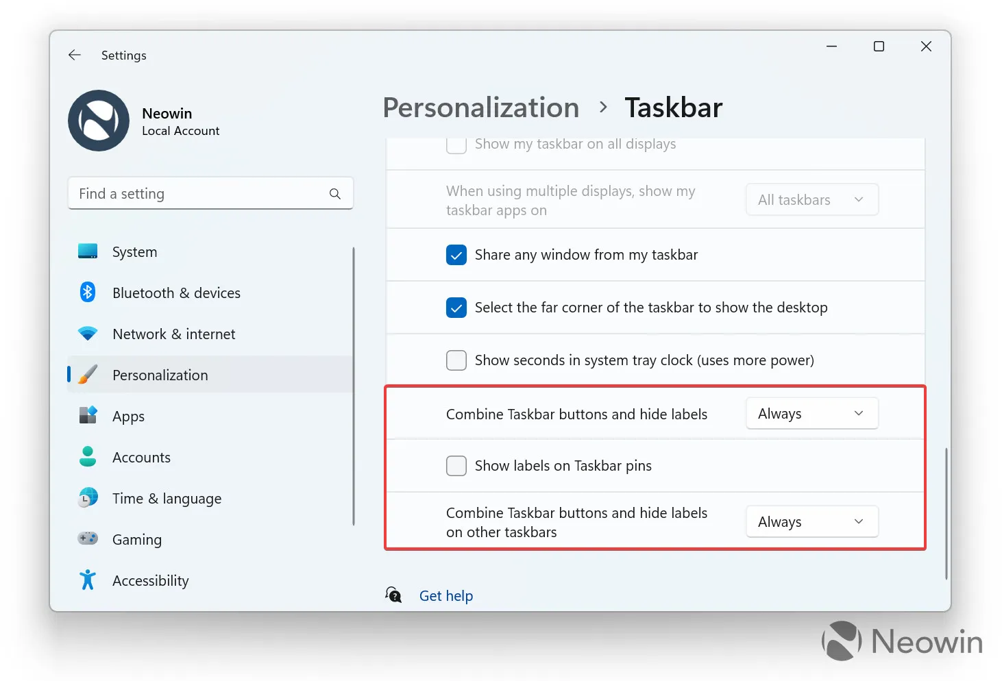 Uma captura de tela do aplicativo Configurações do Windows 11 mostrando como personalizar a barra de tarefas