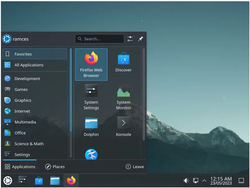 Kubuntu デスクトップのスクリーンショット。