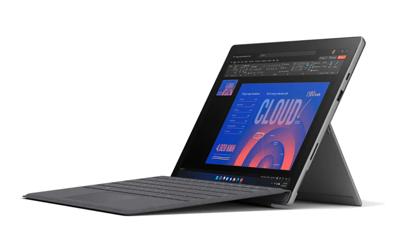 O Surface Pro 7 Plus com a Type Cover