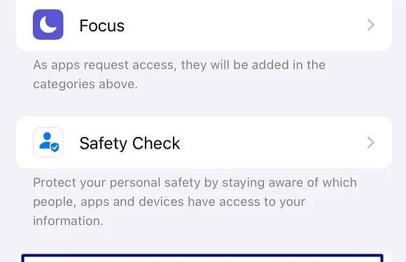 iPhone iOS 17で機密コンテンツの警告を有効にする方法