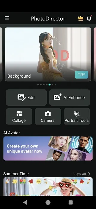 Funzionalità AI visibili nell'app PhotoDirector per Android.