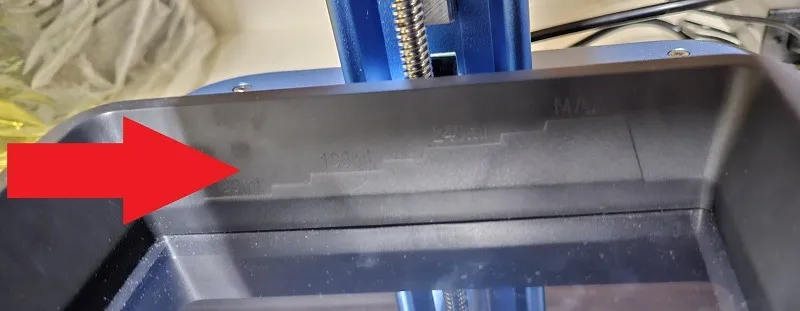 Resina per stampante 3D in resina fotopolimerizzabile con cristalli alcaidi