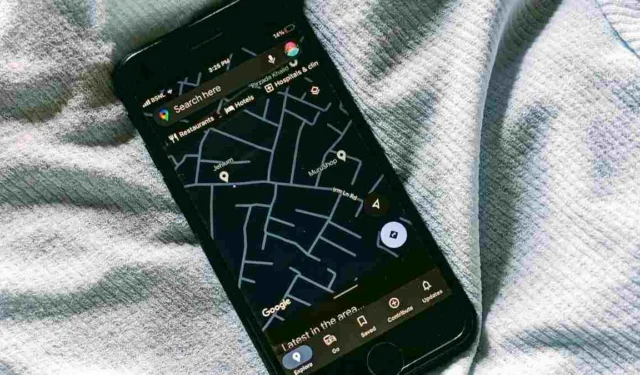 Como desativar o modo escuro no Google Maps no Android e iPhone