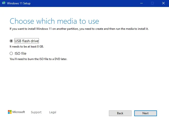Choisir le support à utiliser dans le processus d'installation de Windows 11.