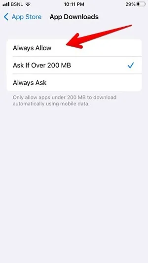 I download di app dell'App Store di iPhone sono consentiti