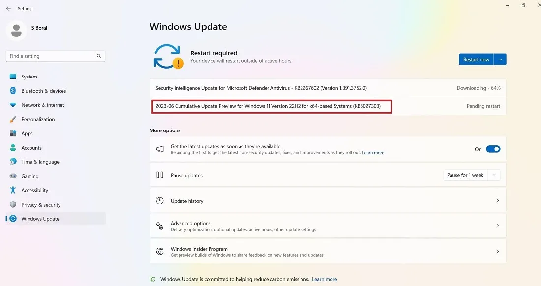 Installation des Updates KB5027303 in Windows 11.