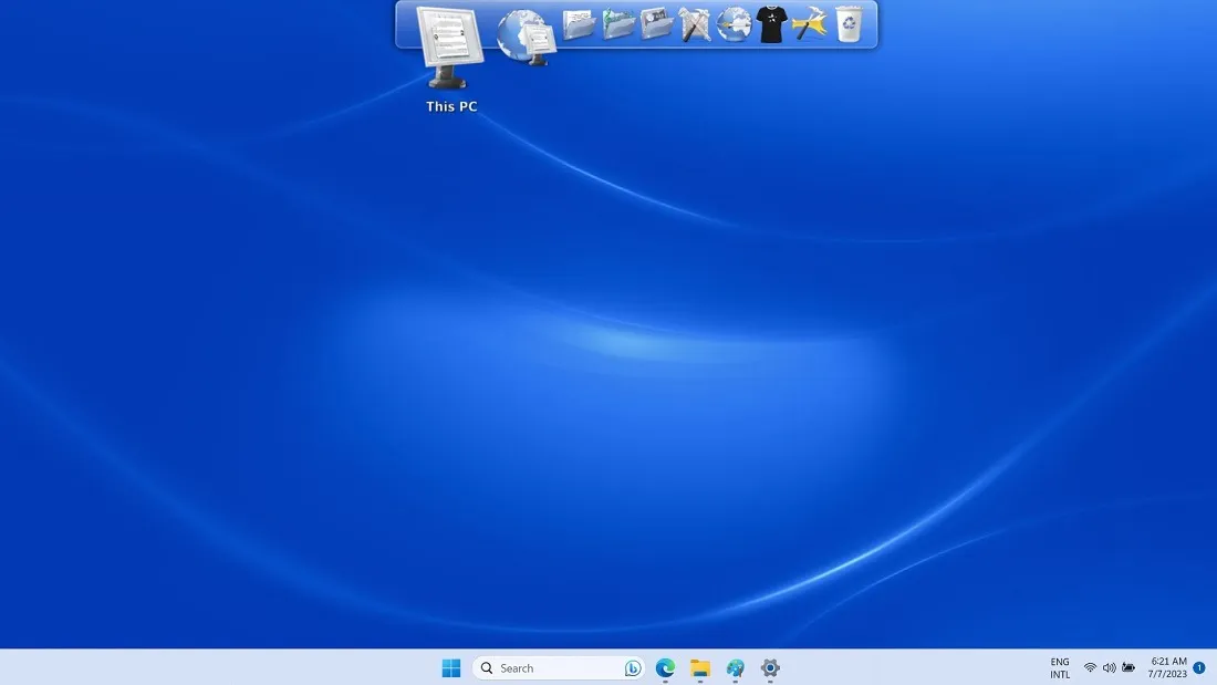 Windows PC 上で動作する RocketDock。
