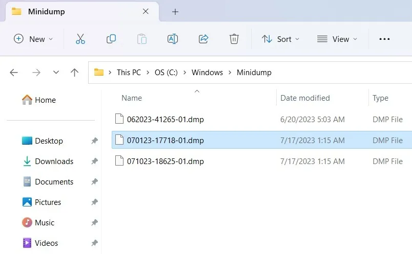 Dmp ファイルの場所は C\Windows\Minidump フォルダーに示されています。