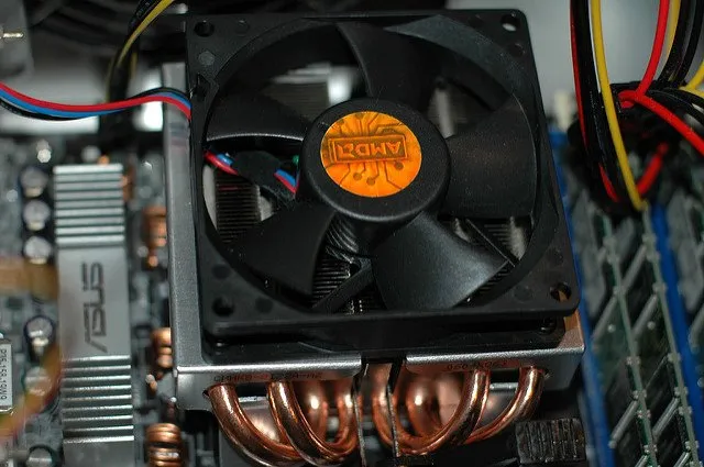 Vista del dissipatore di calore all'interno del PC.