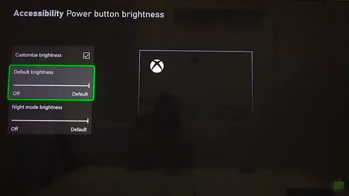 Xbox コントローラーのボタンの明るさをカスタマイズする