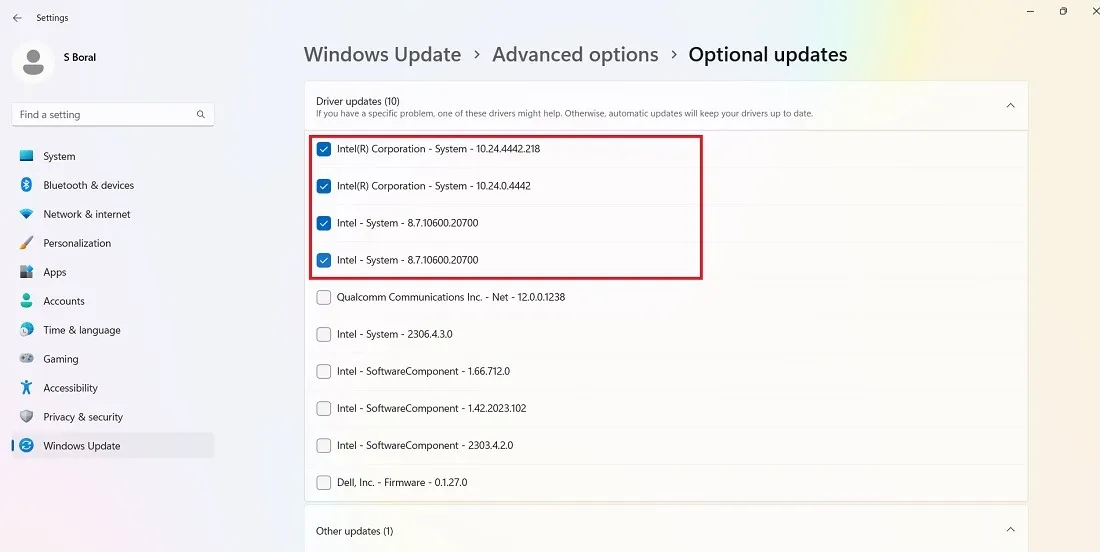 2023 年 8 月の Windows 11 のオプションの更新プログラムをインストールします。