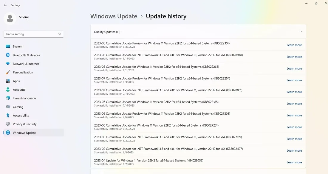2023 年 7 月時点の Windows 11 品質更新履歴。2023 年 8 月。