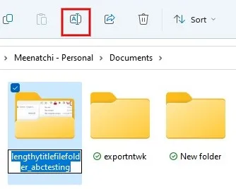 ファイルを選択した後に F2 を押すか、メニュー オプションから名前の変更をクリックして、.ZIP ファイルの名前を変更します。