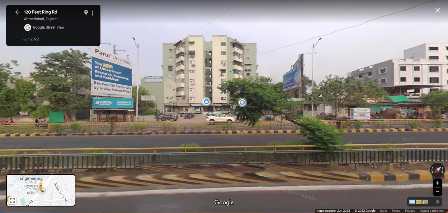 Tippen Sie auf einen Ort, um direkt auf die Straßenansicht in Google Maps zuzugreifen