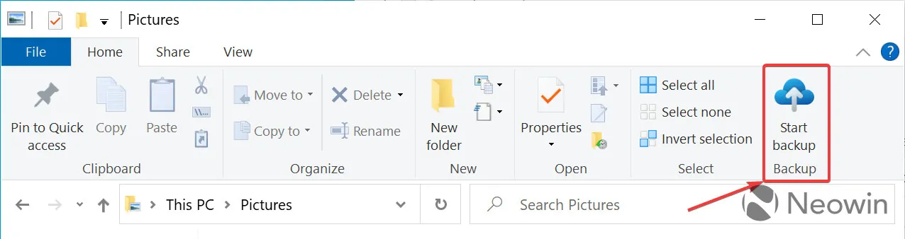 Windows 10 文件資源管理器功能區的屏幕截圖，其中突出顯示了“開始備份”按鈕