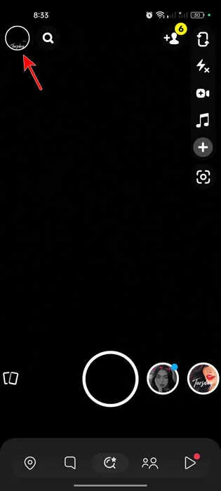 Toccando l'icona del profilo nell'app Snapchat.