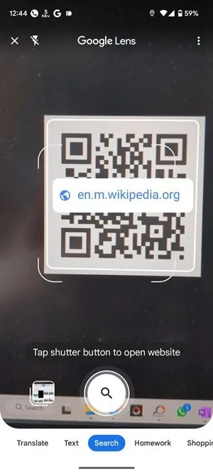 Een QR-code scannen met de Lens-app.