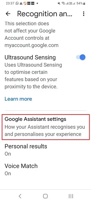 Google Assistant-Einstellungen in der Home-App für Nest-Lautsprecher.