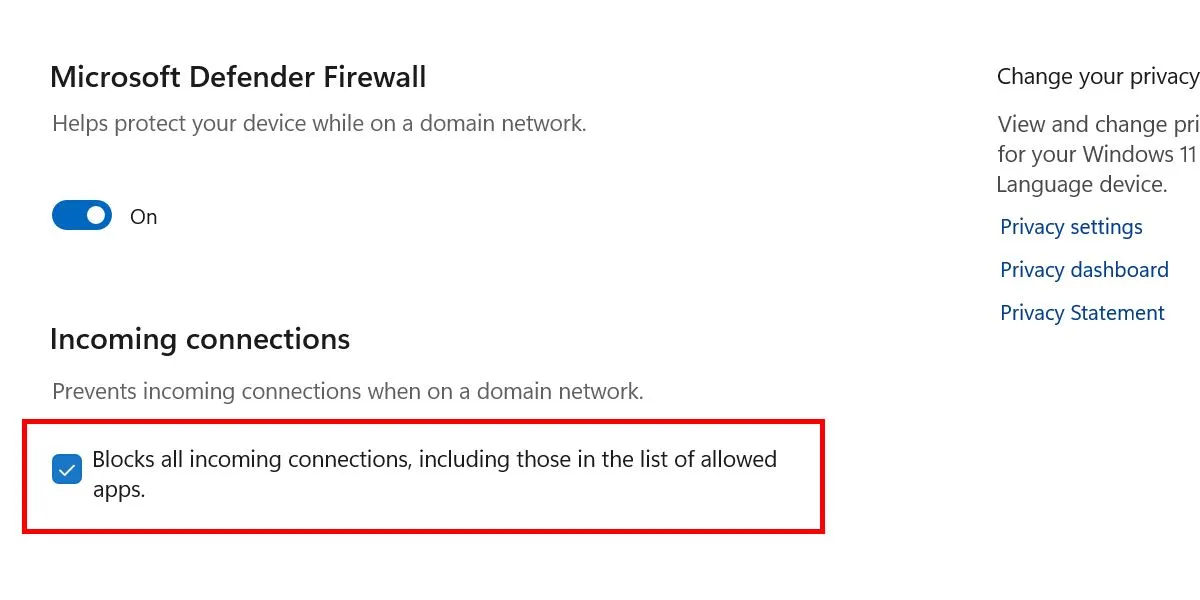 Habilitando o Firewall para bloquear todas as conexões de entrada para proteção aprimorada no aplicativo Segurança do Windows.
