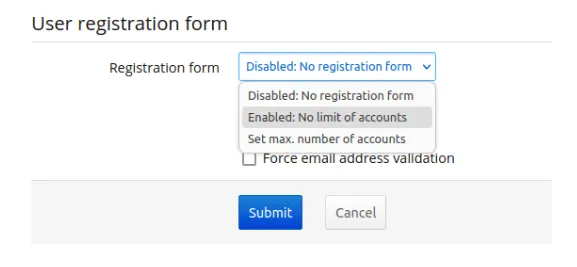 Ein Screenshot, der den Registrierungsschalter für die FreshRSS-Instanz zeigt.