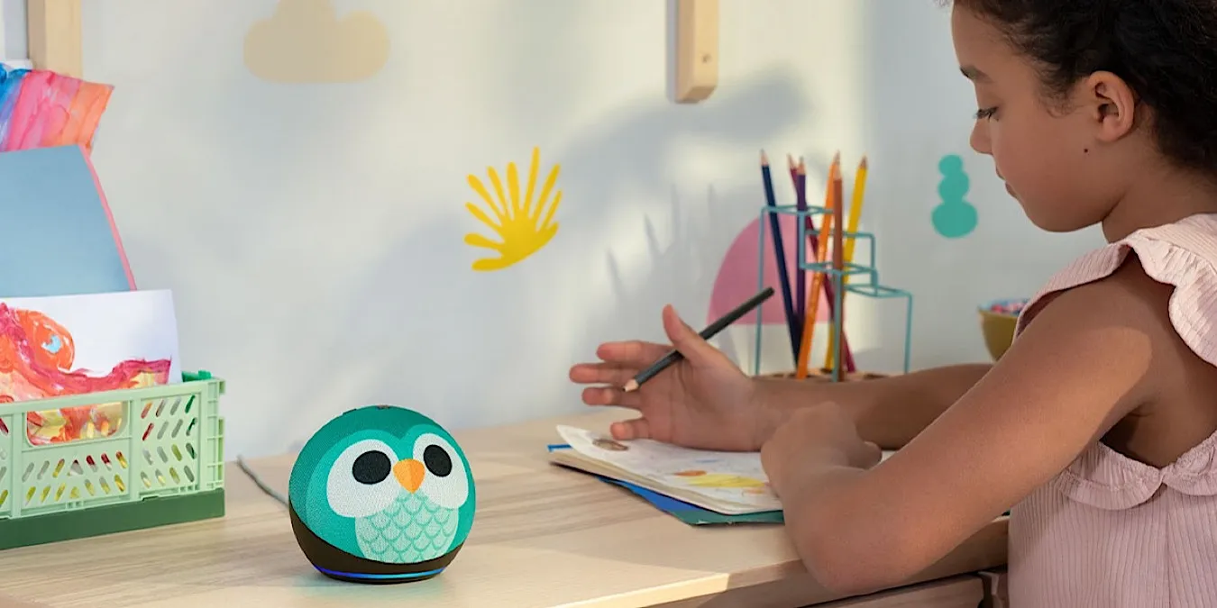 Alto-falante Amazon Echo Dot Kids em destaque