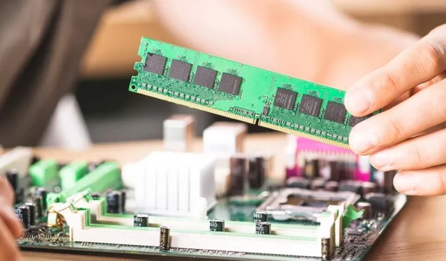 Che cos’è la temporizzazione della RAM e perché è importante?