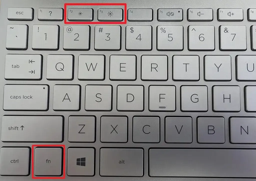 Helderheidsregelaars voor Windows 11-laptoptoetsenbord
