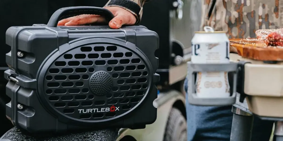 Grelha robusta Turtlebox com alto-falante Bluetooth