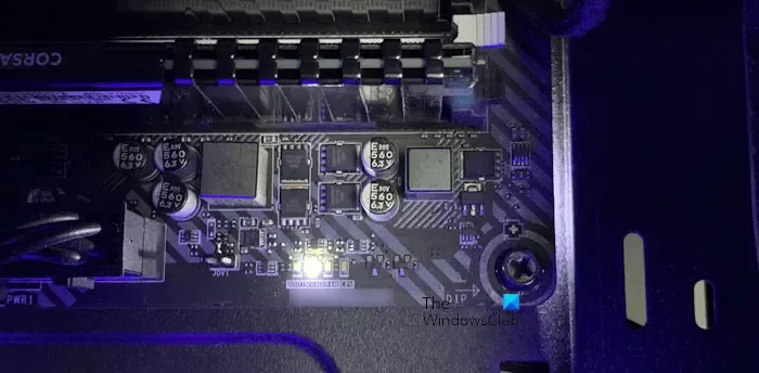 VGA Q-LED op moederbord