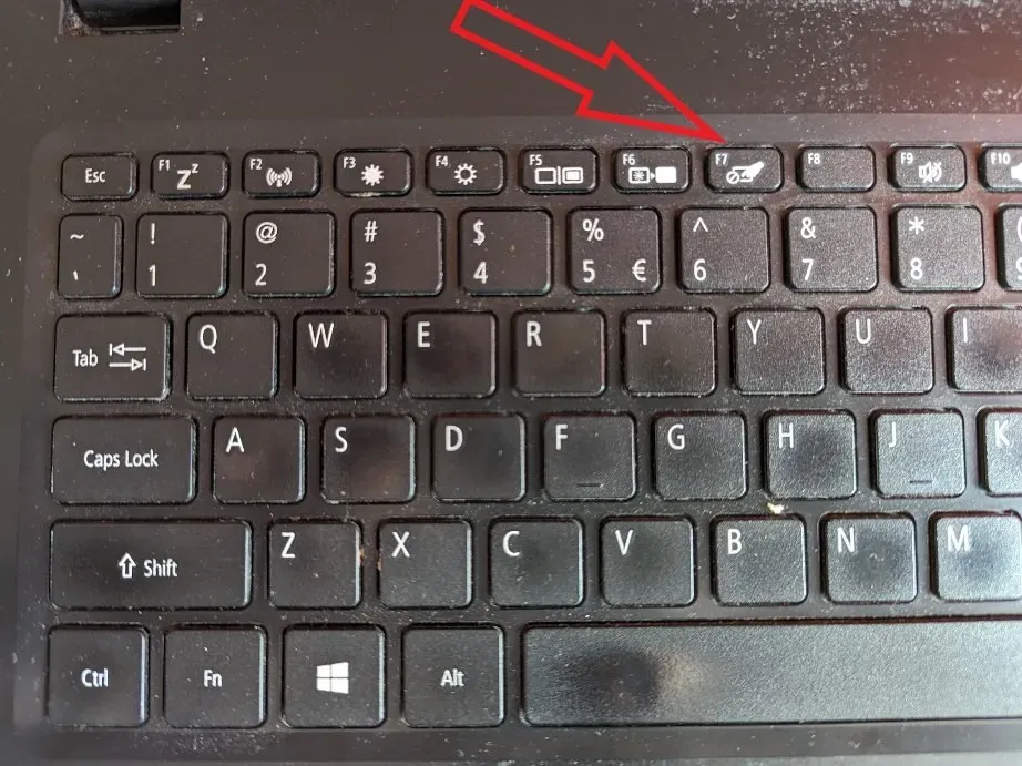 ノートパソコンのキーボードのファンクションキー