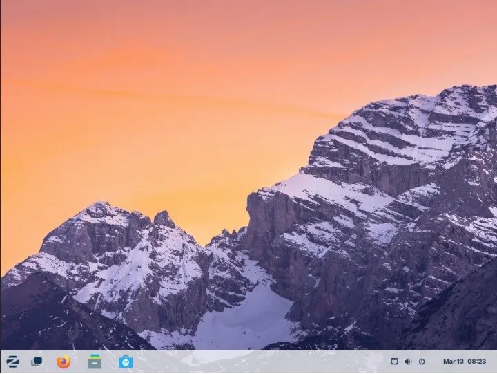 Uno screenshot del desktop predefinito del sistema operativo Zorin.