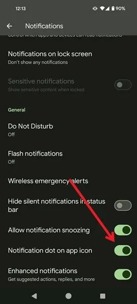 Activez l'option Point de notification sur l'icône de l'application dans les paramètres Android.
