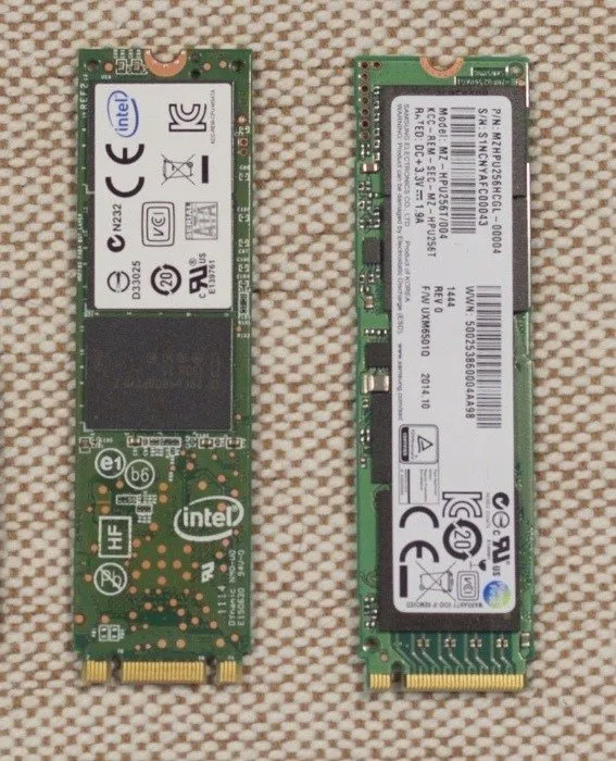 M.2 SATA 및 M.2 NVMe SSD