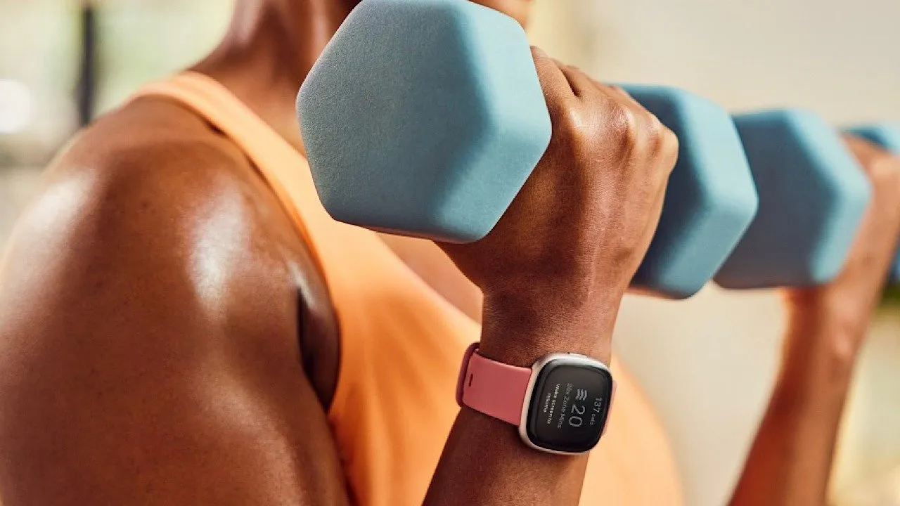 Montre connectée Fitbit Versa 4 Fitness, suivi de la condition physique