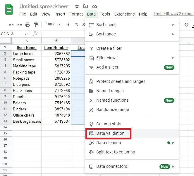 Seleccionar Validación de datos en el menú Datos en Google Sheets.