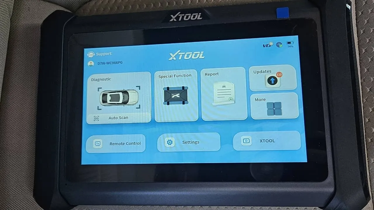 XTOOL D7W mit geladener Hauptsoftware