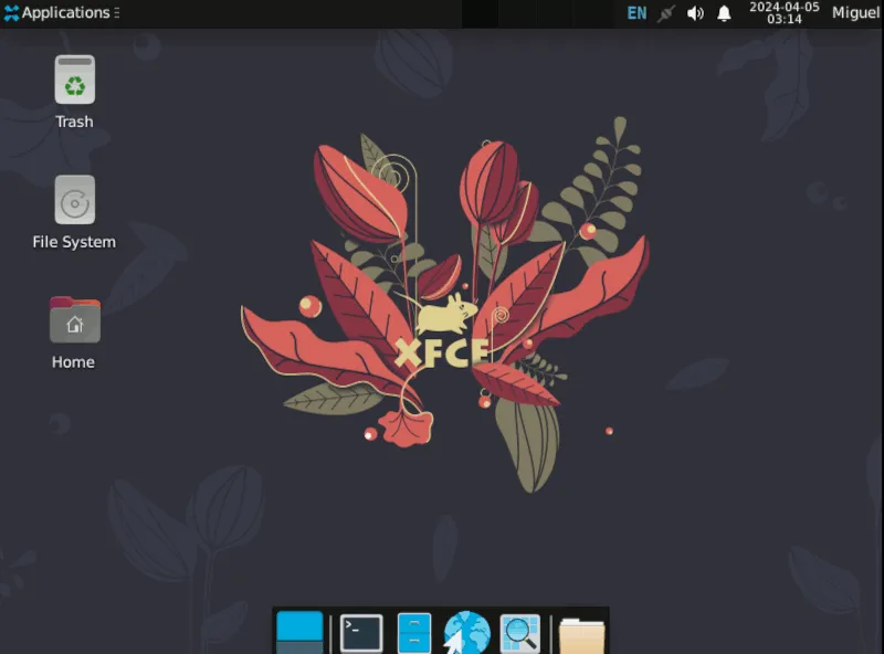 Desktop XFCE no Ubuntu com algumas alterações de tema