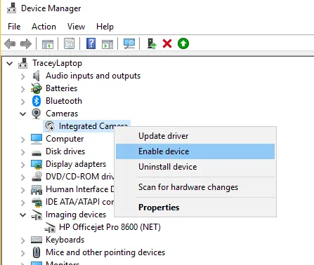 Opción del menú contextual para habilitar la cámara web en el Administrador de dispositivos de Windows