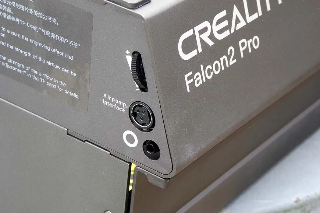 Creality Falcon2 Pro Lado izquierdo