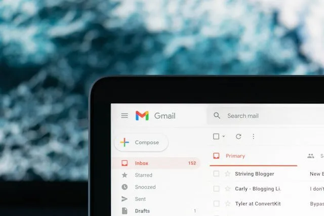 Gmail en una computadora portátil