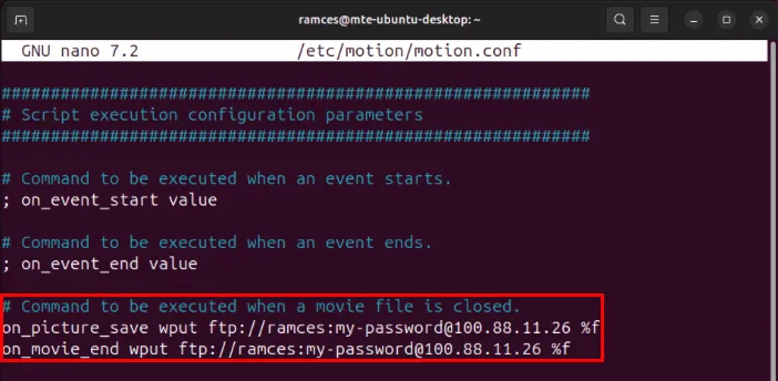 Una terminal que muestra los dos ganchos de script para guardar los medios capturados en un servidor remoto.