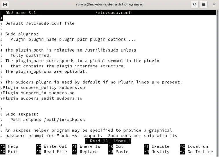 Un terminale che mostra il contenuto del file sudo.conf.