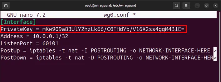 Una terminal que muestra la clave privada del servidor en la configuración Wireguard del servidor.