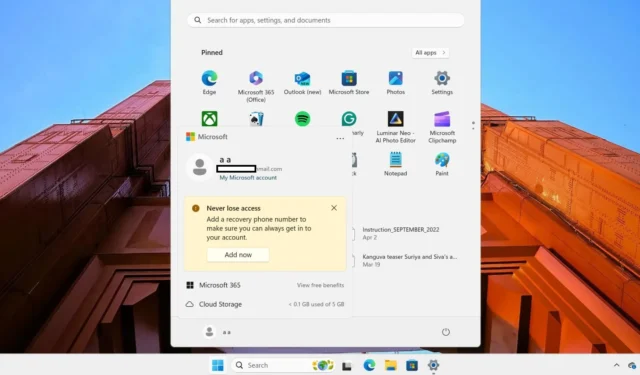 Menu Start systemu Windows 11 wyświetla menu konta Microsoft, które ukrywa najważniejsze funkcje